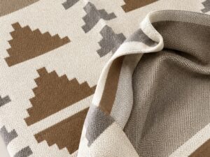 The Mesa Geometric Throw